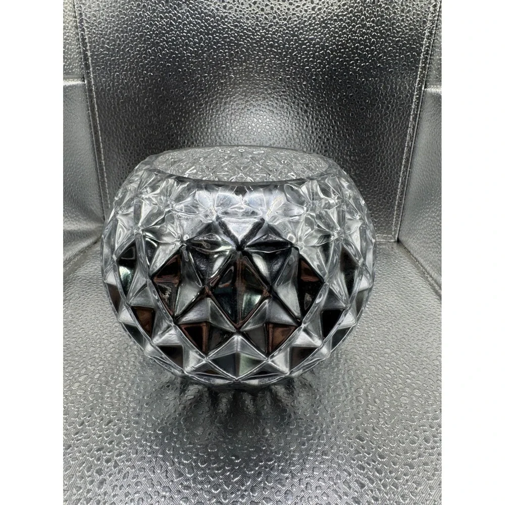 Diamond Star‎ Corp Silver Geometric Glass Bowl Round Textured Vase 57264